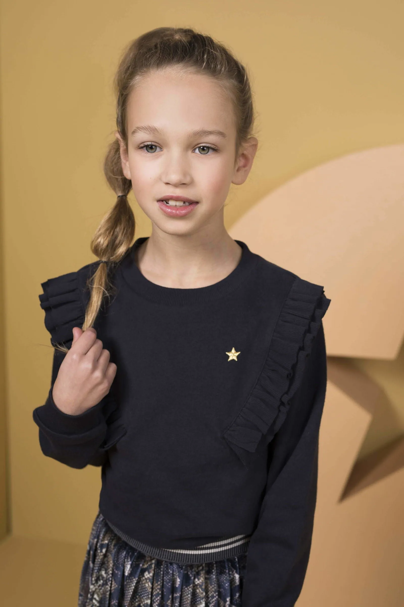 Flo Flo girls sweater fancy rib ruffle