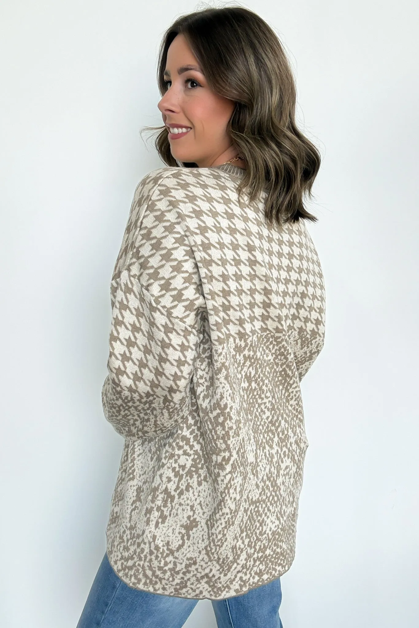 Iconic Ways Contrast Knit Pattern Sweater