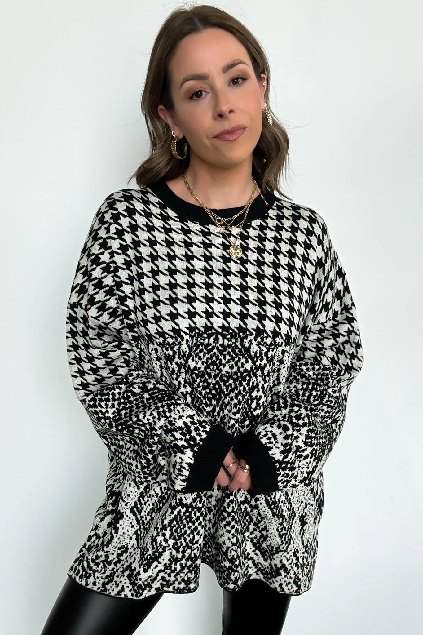 Iconic Ways Contrast Knit Pattern Sweater