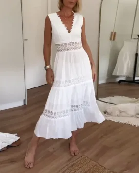 Lace tank dress with V-neckline